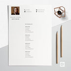 Simple Resume with Photo - Madison Brown